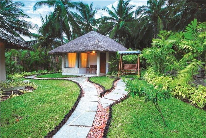 Coco Lagoon By Great Mount Pollāchi Extérieur photo