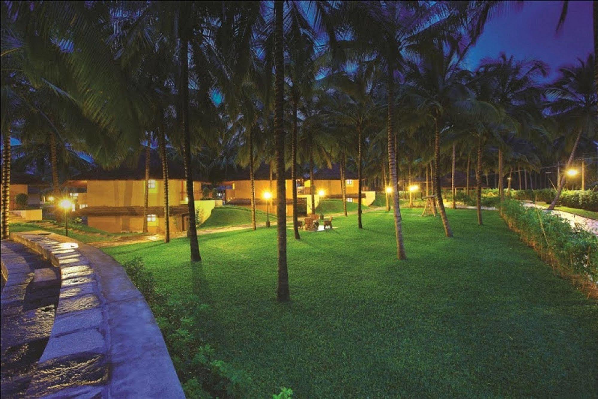 Coco Lagoon By Great Mount Pollāchi Extérieur photo